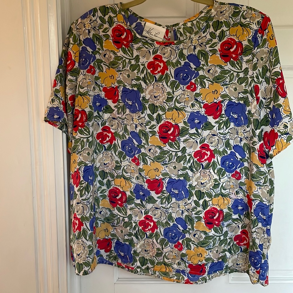 Kathy Lee, size 18, floral blouse